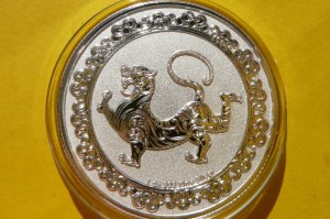 2$ NIUE 2019 BIAŁY TYGRYS STRAŻNICY NIEBA Ag999 Oz