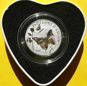 1000 FRANK KAMERUN 2010 SERCE MIŁOŚĆ MOTYL HOLOGRAM RZADKA